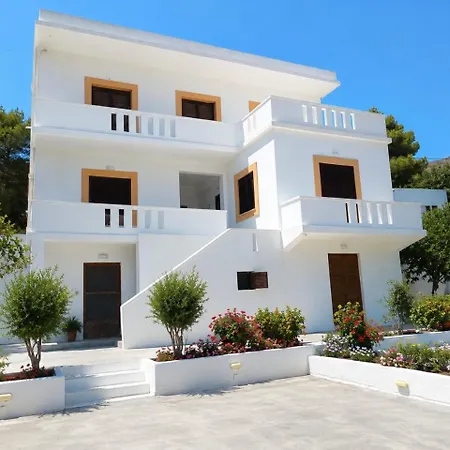 Aeliona - A Luxury Island Escape In Alinda, Leros Apartmán